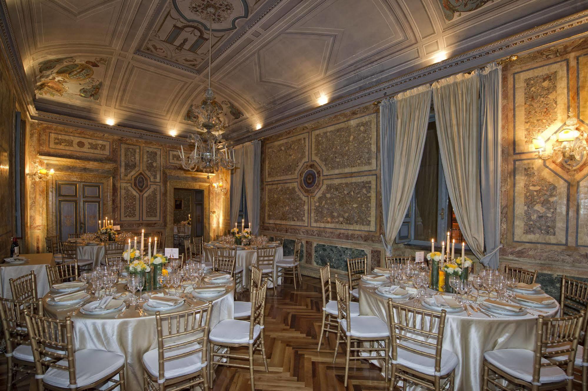 Residenza Ruspoli Bonaparte Alojamento de Acomodação e Pequeno-almoço 4*