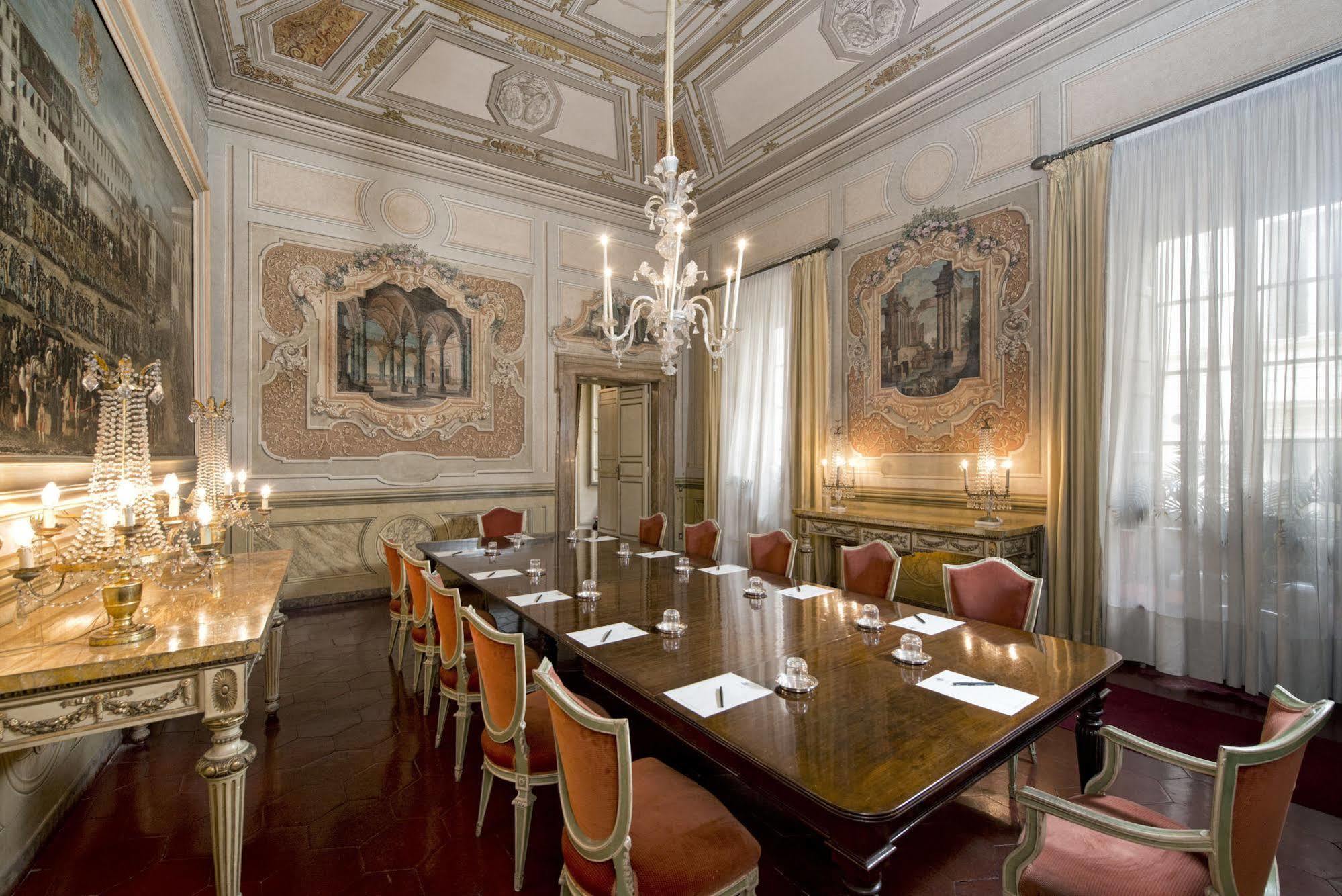 Residenza Ruspoli Bonaparte Alojamento de Acomodação e Pequeno-almoço